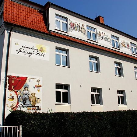 Spielzeughotel 조네베르크 외부 사진